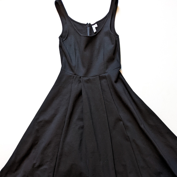 & Other Stories Midi Fit and Flare - Picture 7 of 9